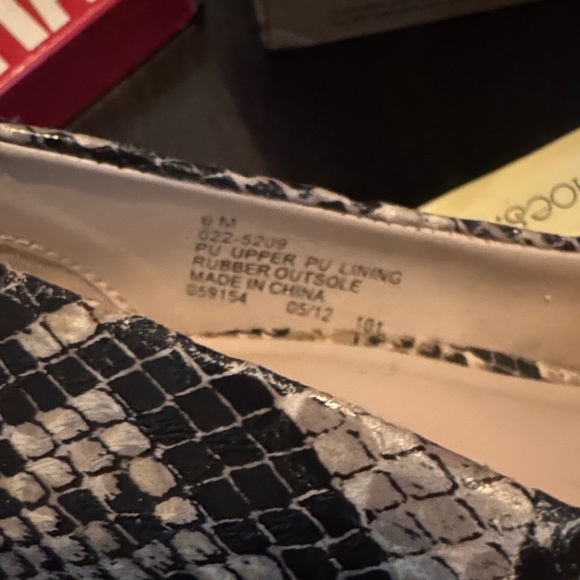 Olsenboye snakeskin print heels - Picture 6 of 6